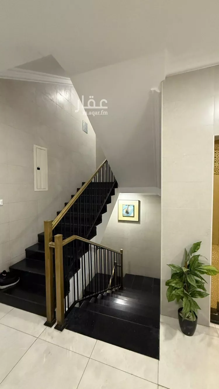 عمارة للبيع في شارع الثالث عشر, حي الثقبة, مدينة الخبر, المنطقة الشرقية صورة 5