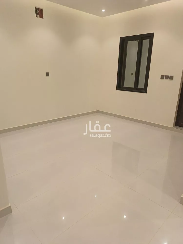 فيلا للبيع في شارع سكاكا, حي الصواري, مدينة الخبر, المنطقة الشرقية 7