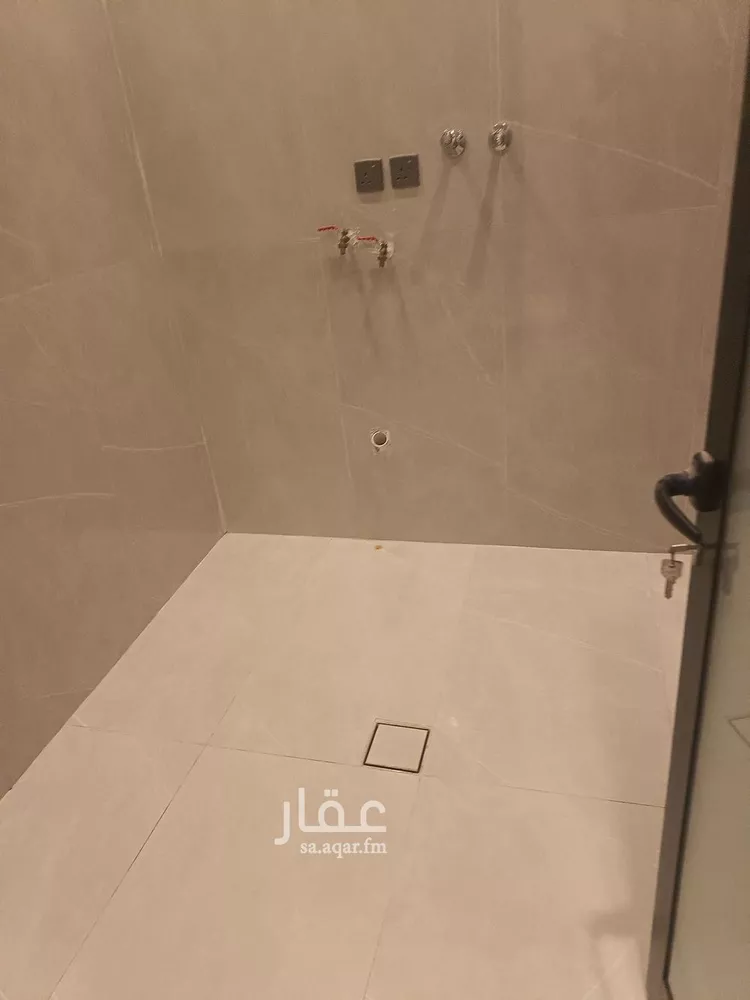 فيلا للبيع في شارع سكاكا, حي الصواري, مدينة الخبر, المنطقة الشرقية 11