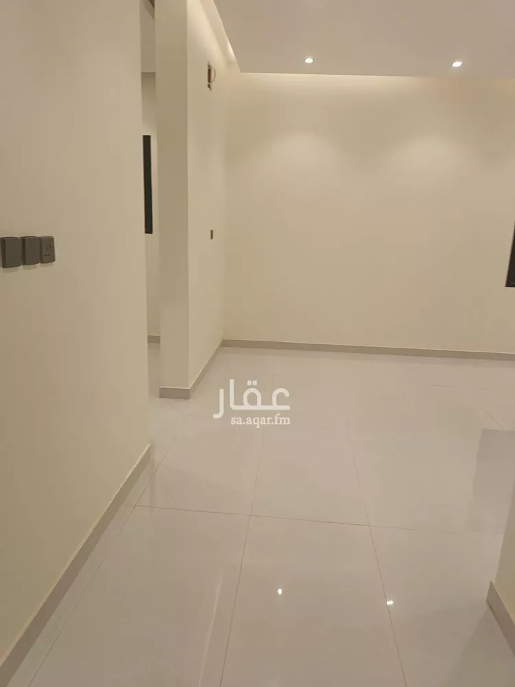 فيلا للبيع في شارع سكاكا, حي الصواري, مدينة الخبر, المنطقة الشرقية 14