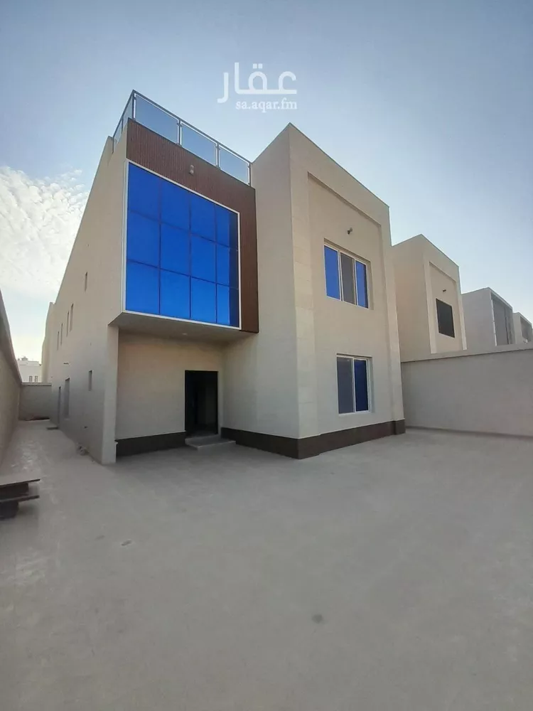 فيلا للبيع في شارع عنيزه, حي اللؤلؤ, مدينة الخبر, المنطقة الشرقية