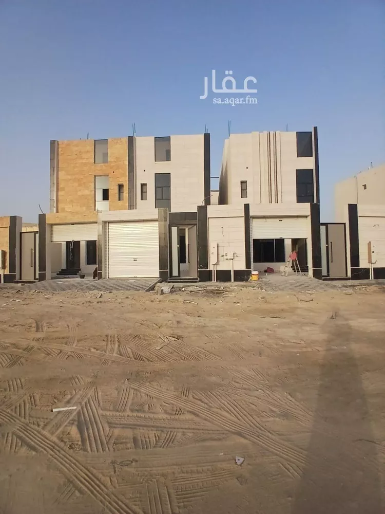 فيلا للبيع في شارع الحارث ابن زهير العكلي, حي ضاحية الملك فهد, مدينة الدمام, المنطقة الشرقية