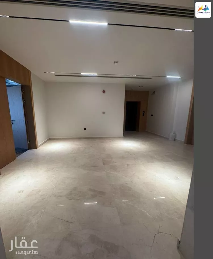 برج للإيجار في شارع الملك فهد الفرعي, حي المحمدية, مدينة الرياض, منطقة الرياض 12