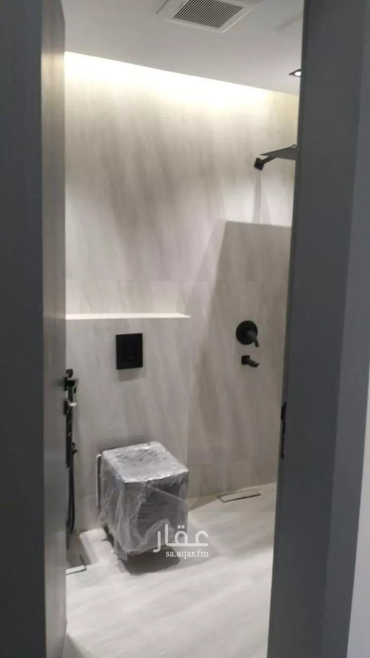 Floor for Rent in Riyadh Okaz 6