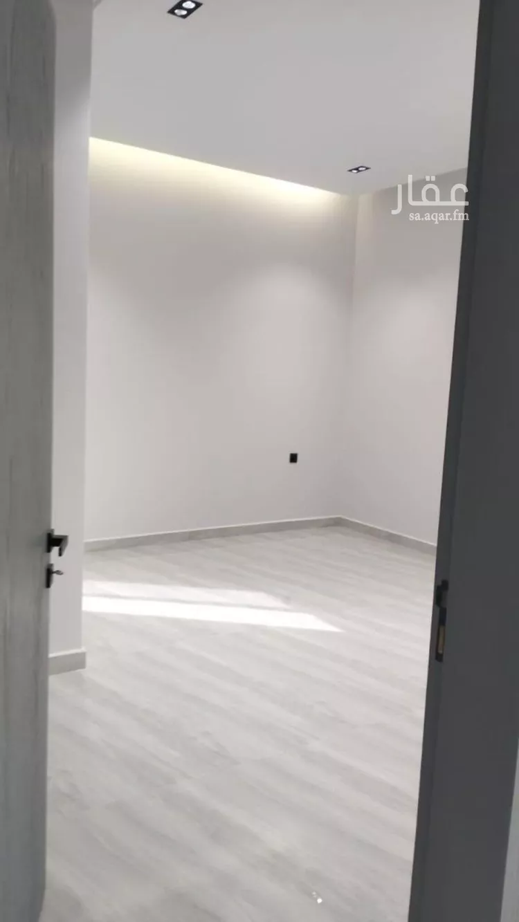 Floor for Rent in Riyadh Okaz 9