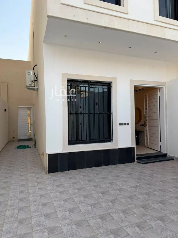 فيلا للبيع في شارع حسن مشاط, حي عكاظ, مدينة الرياض, منطقة الرياض صورة 4