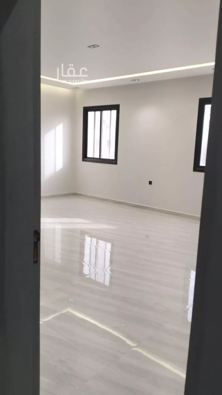 Floor for Rent in Riyadh Okaz 11