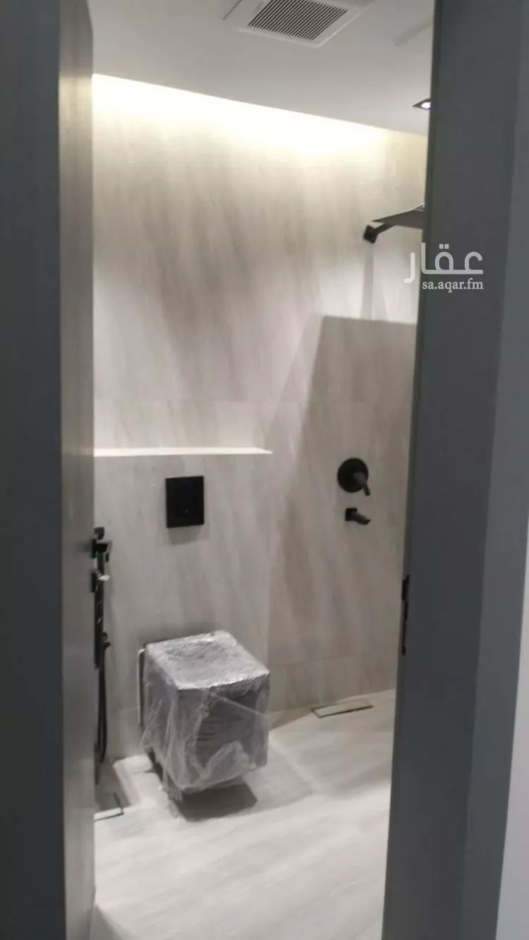 Floor for Rent in Riyadh Okaz 14