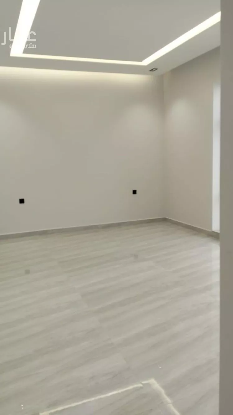 Floor for Rent in Riyadh Okaz 12