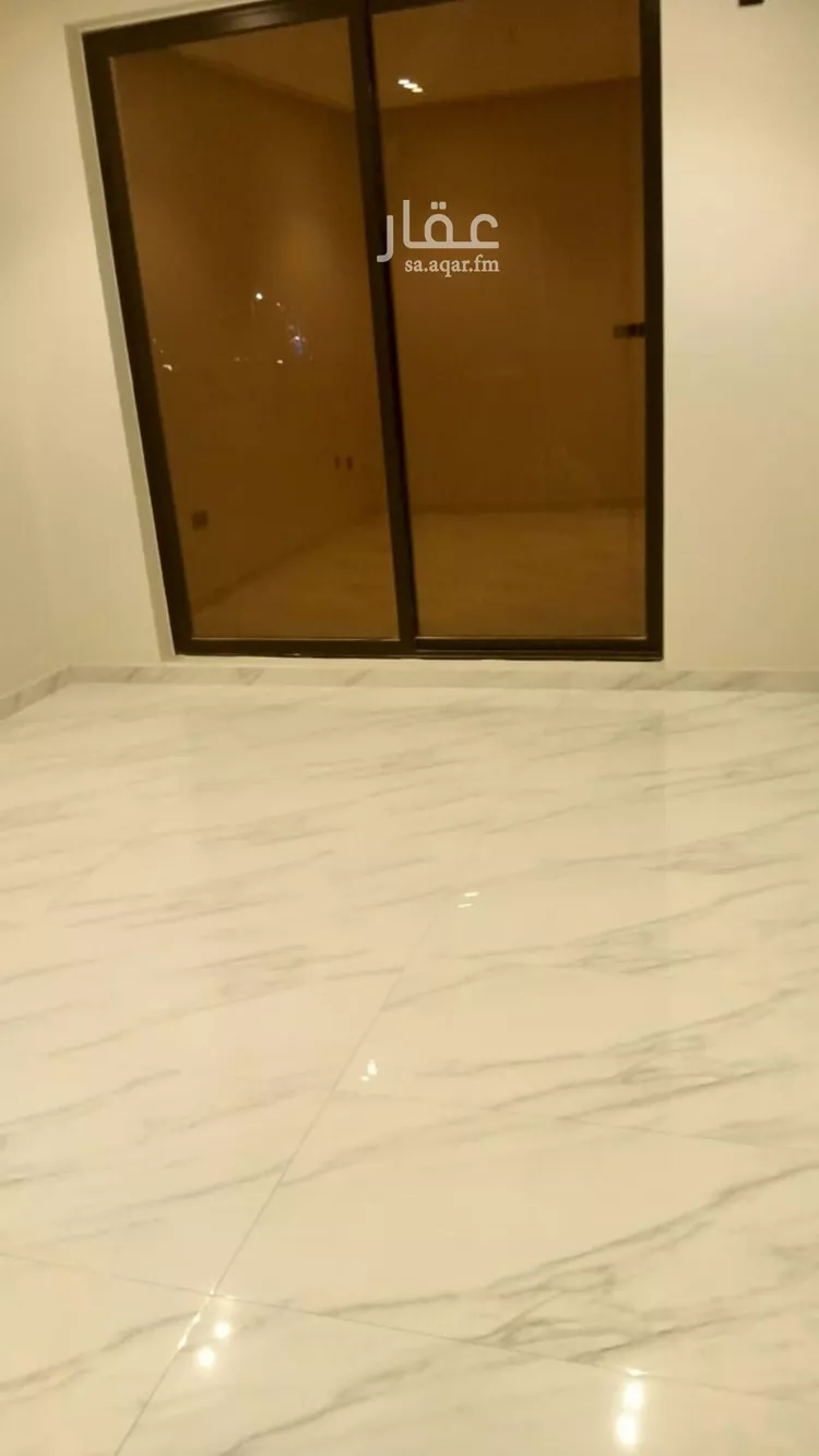 فيلا للبيع في شارع الصناعة, حي الشعلة, مدينة الدمام, المنطقة الشرقية صورة 4