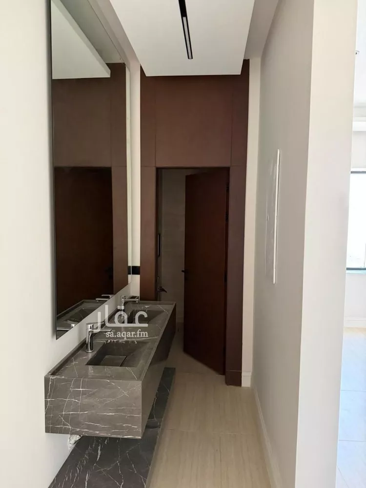 فيلا للإيجار في شارع عبدالله الخزرجي, حي العارض, مدينة الرياض, منطقة الرياض صورة 4