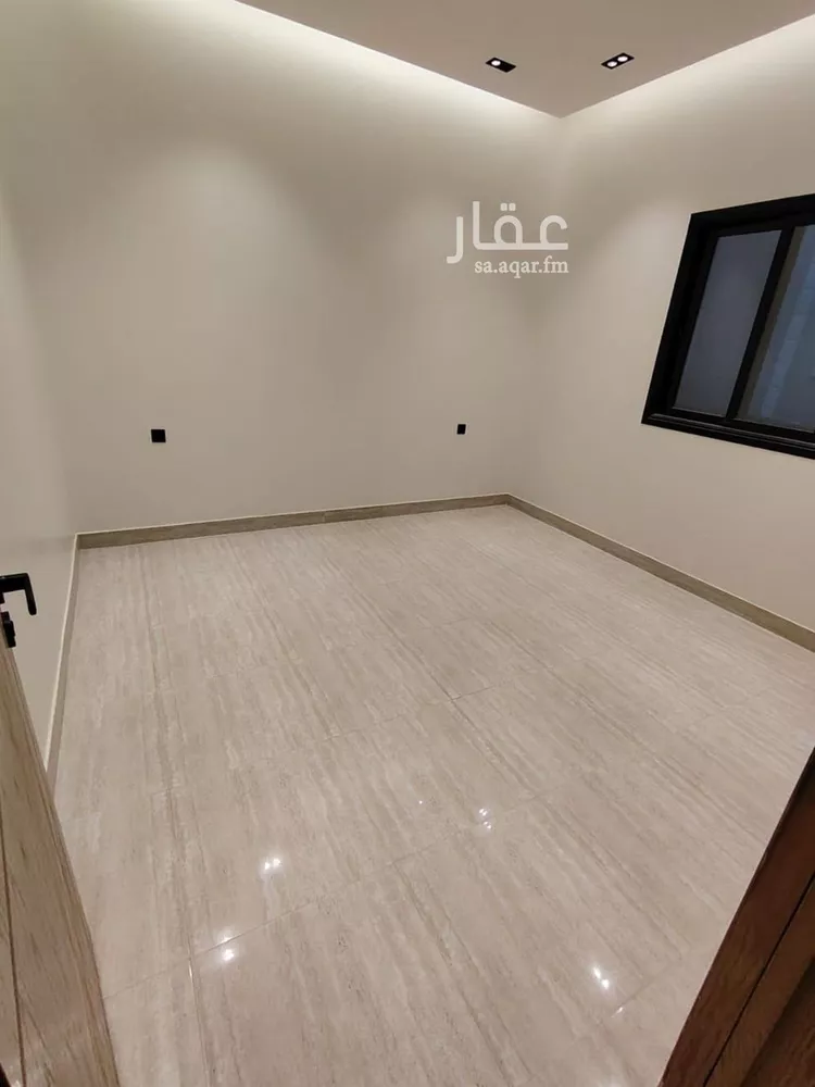 Floor for Sale in Riyadh Al Qadisiyah صورة 4
