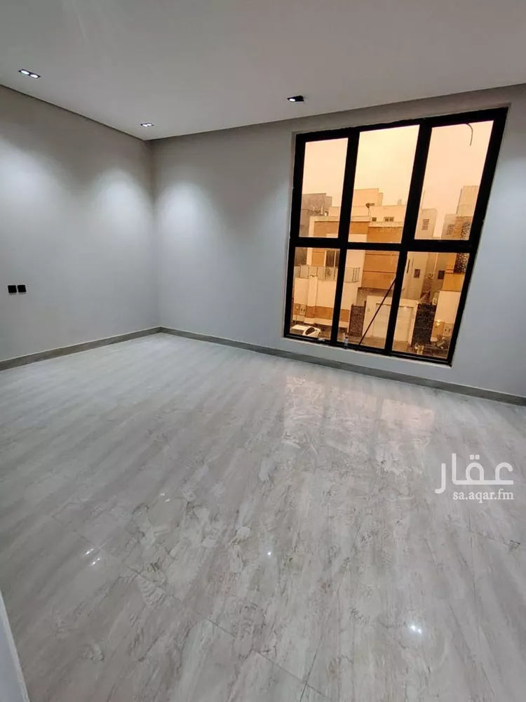 دور للبيع في شارع خلف بن معدان, حي بدر, مدينة الرياض, منطقة الرياض صورة 5