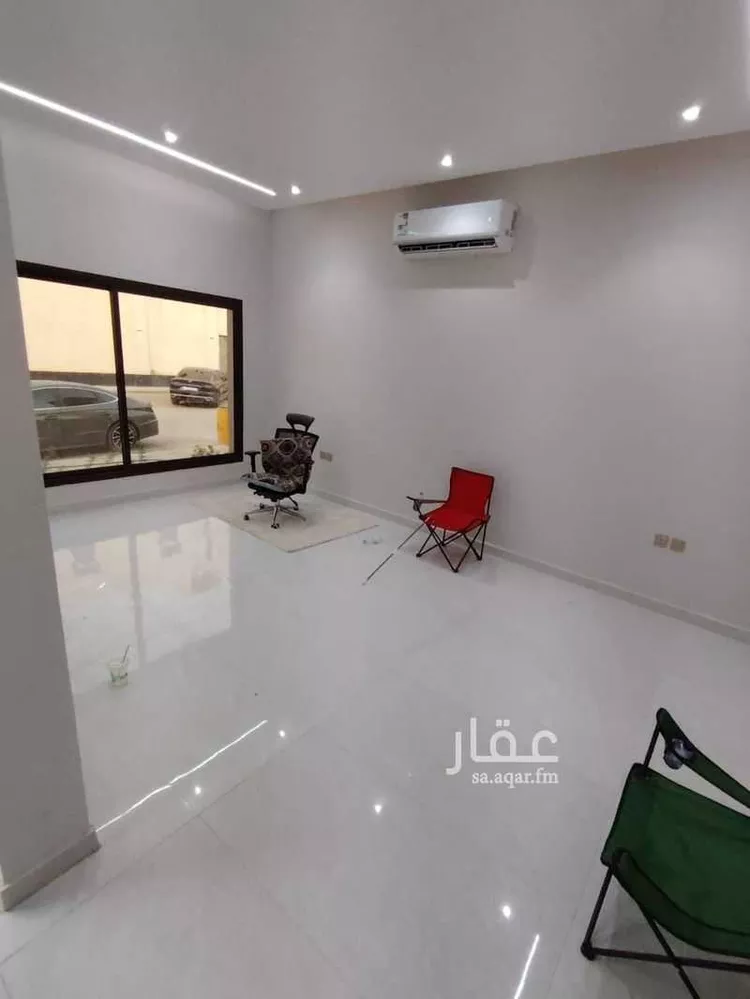 دور للبيع في شارع حسين الجزيري, حي الرمال, مدينة الرياض, منطقة الرياض 7