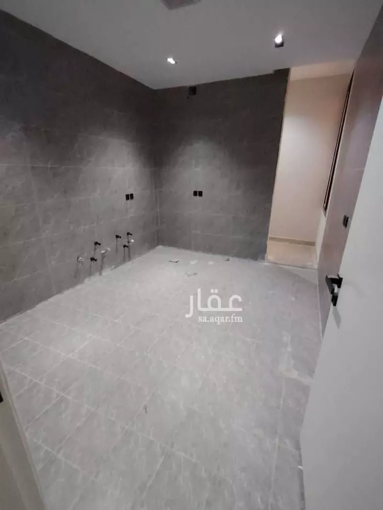 Floor for Sale in Riyadh Badr صورة 3