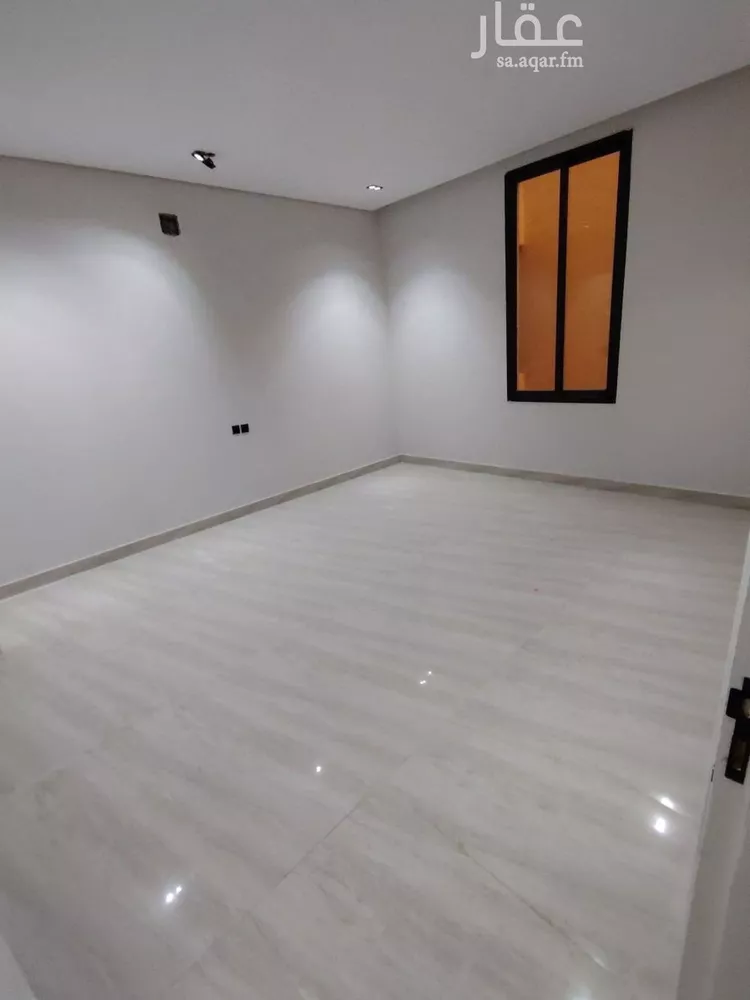 دور للبيع في شارع خلف بن معدان, حي بدر, مدينة الرياض, منطقة الرياض صورة 3