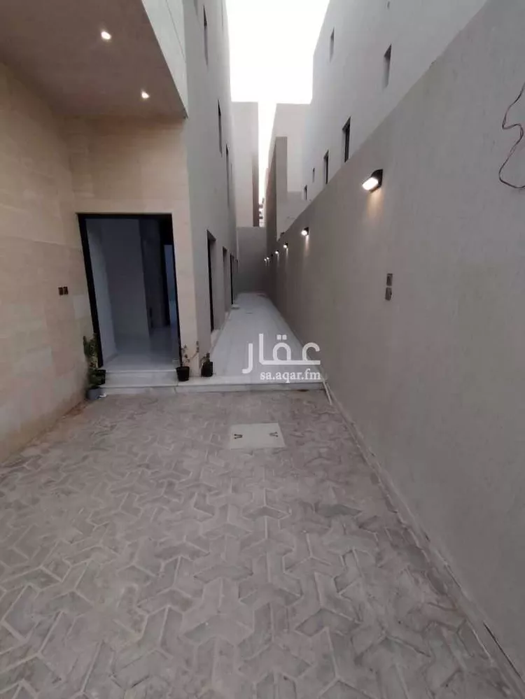 دور للبيع في شارع حسين الجزيري, حي الرمال, مدينة الرياض, منطقة الرياض 10