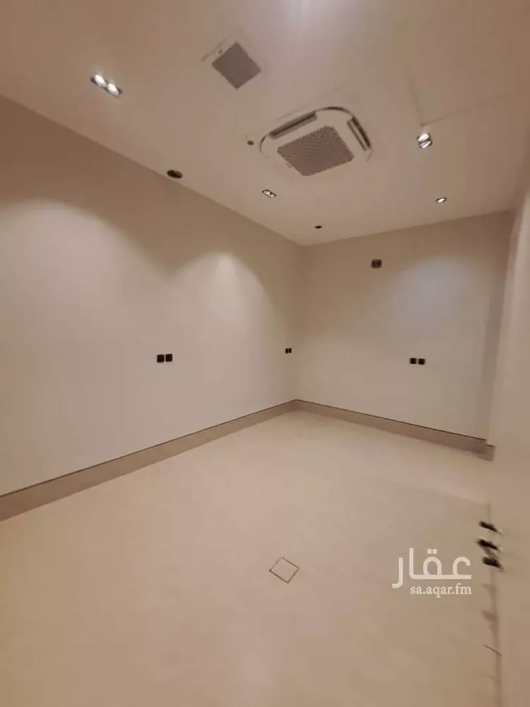 فيلا للبيع في شارع محمد عبدالحي الكتاني, حي العارض, مدينة الرياض, منطقة الرياض 8