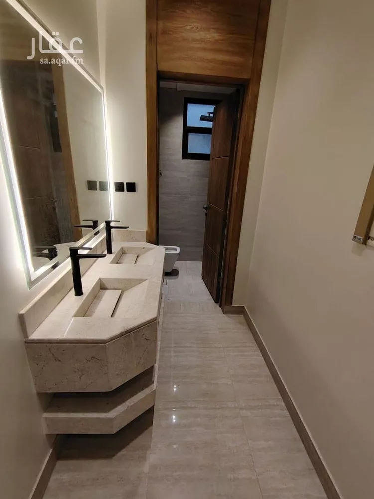 Floor for Sale in Riyadh Al Qadisiyah صورة 3