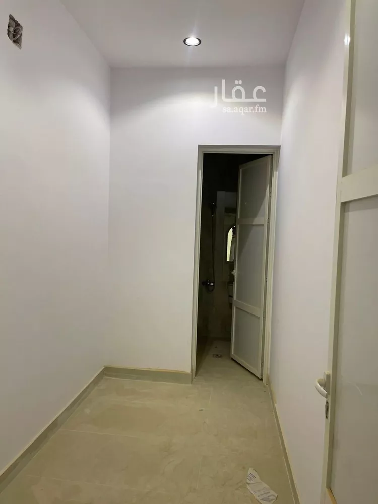 فيلا للإيجار في شارع ابن الكوفي, حي الرمال, مدينة الرياض, منطقة الرياض صورة 4