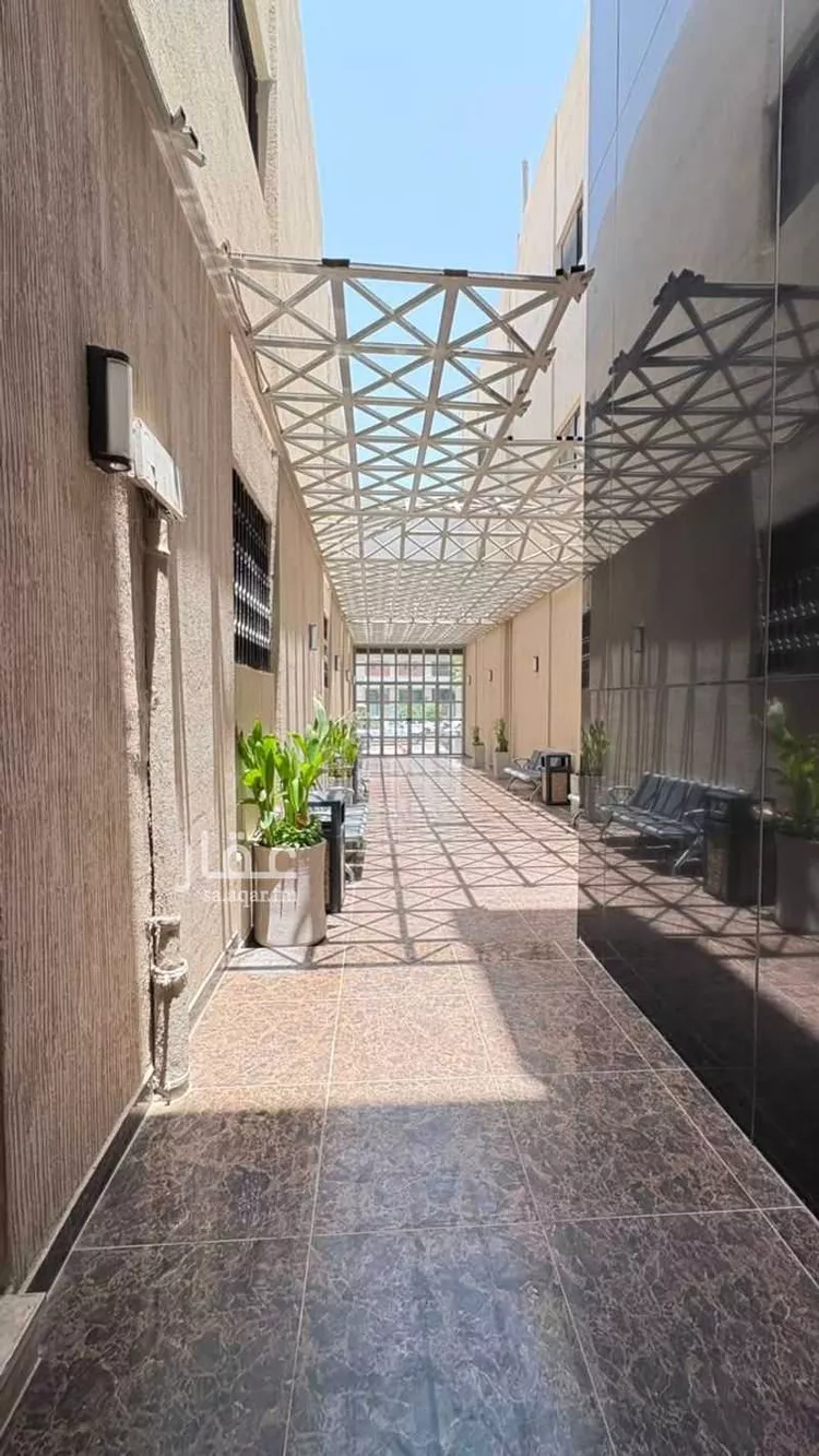 مكتب تجاري للإيجار في شارع التخصصي, حي المعذر الشمالي, مدينة الرياض, منطقة الرياض صورة 5