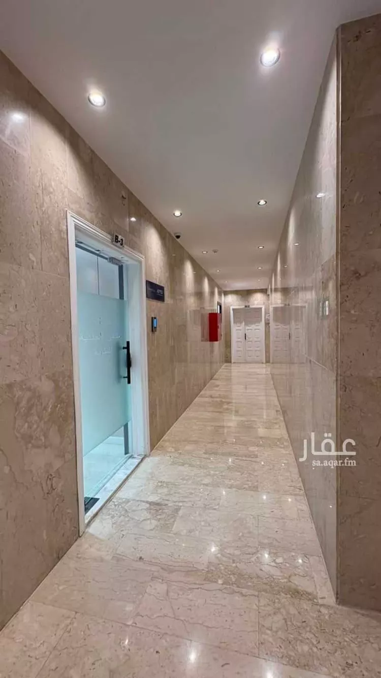 مكتب تجاري للإيجار في شارع التخصصي, حي المعذر الشمالي, مدينة الرياض, منطقة الرياض 8