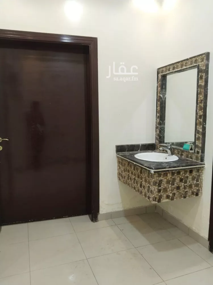 عمارة للإيجار في شارع المخزومي, حي العقيق, مدينة الرياض, منطقة الرياض