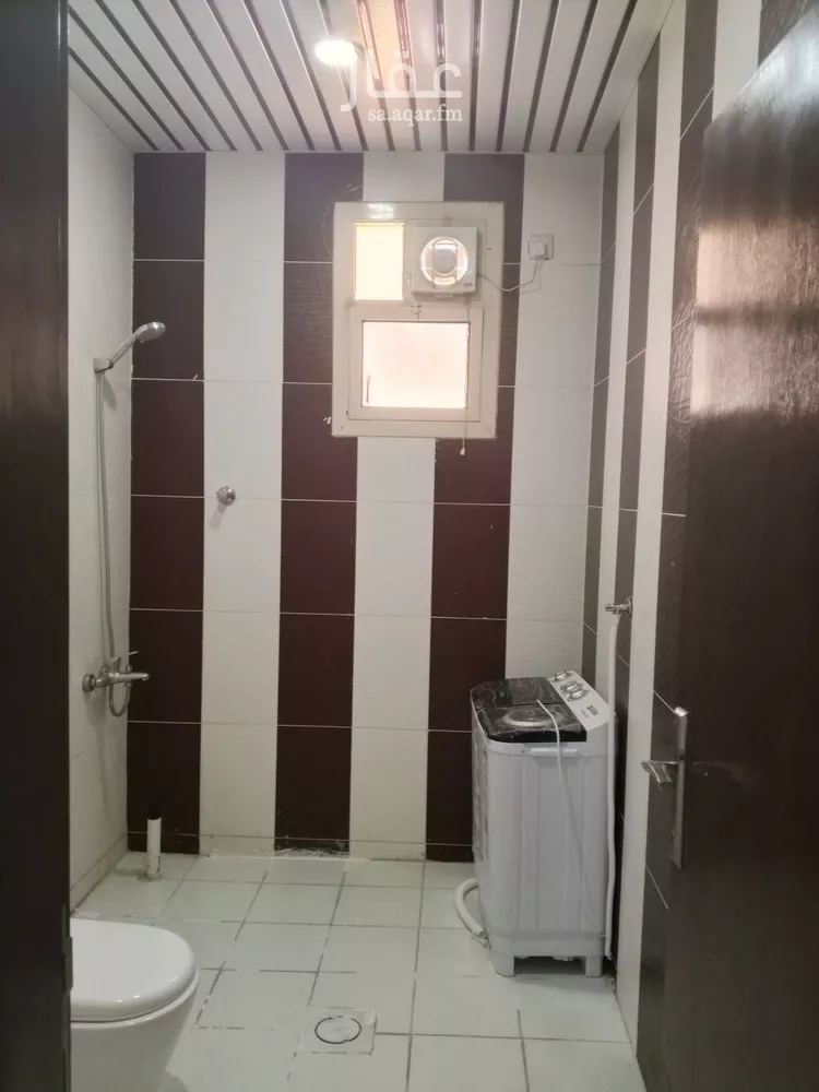 شقة للإيجار في شارع أبي عبدالله الزواوي, حي العزيزية, مدينة الرياض, منطقة الرياض صورة 3