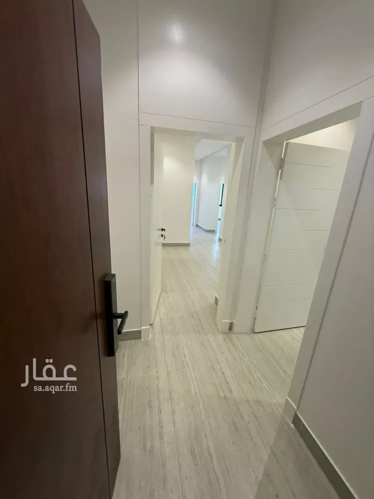 شقة للبيع في شارع المراح, حي الحمراء, مدينة الخبر, المنطقة الشرقية 3
