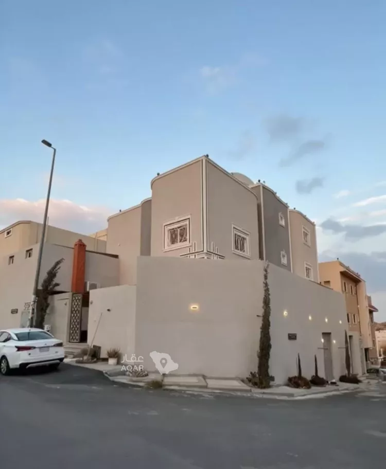 أرض للبيع في شارع الحافظ ابن حجر, حي الحلقة الشرقية, مدينة الطائف, منطقة مكة المكرمة