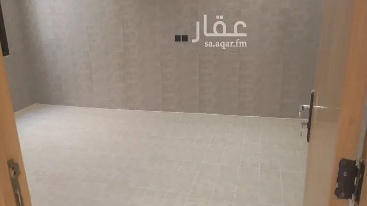 دور للبيع في شارع العزم, حي بدر, مدينة الرياض, منطقة الرياض 8