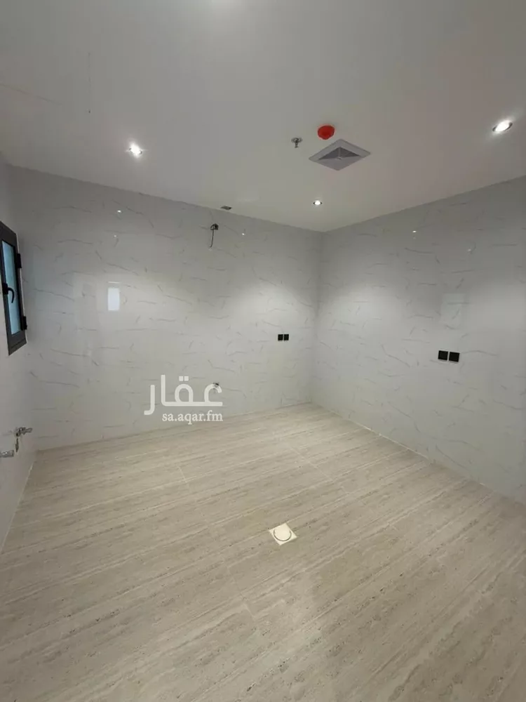 شقة للبيع في شارع المراح, حي الحمراء, مدينة الخبر, المنطقة الشرقية 11