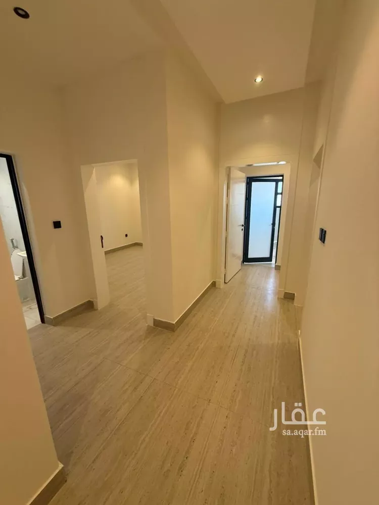 شقة للبيع في شارع المراح, حي الحمراء, مدينة الخبر, المنطقة الشرقية 8