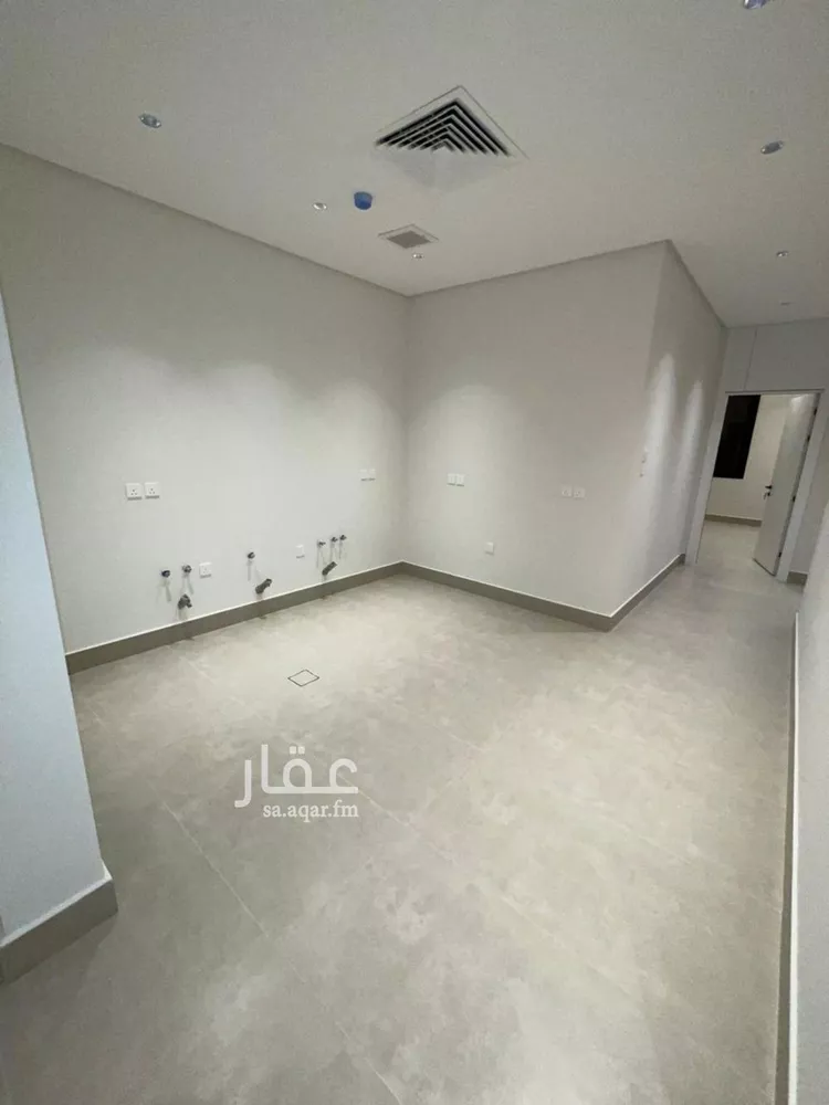 شقة للإيجار في شارع احمد بن نصر الخفاف, حي العارض, مدينة الرياض, منطقة الرياض صورة 3