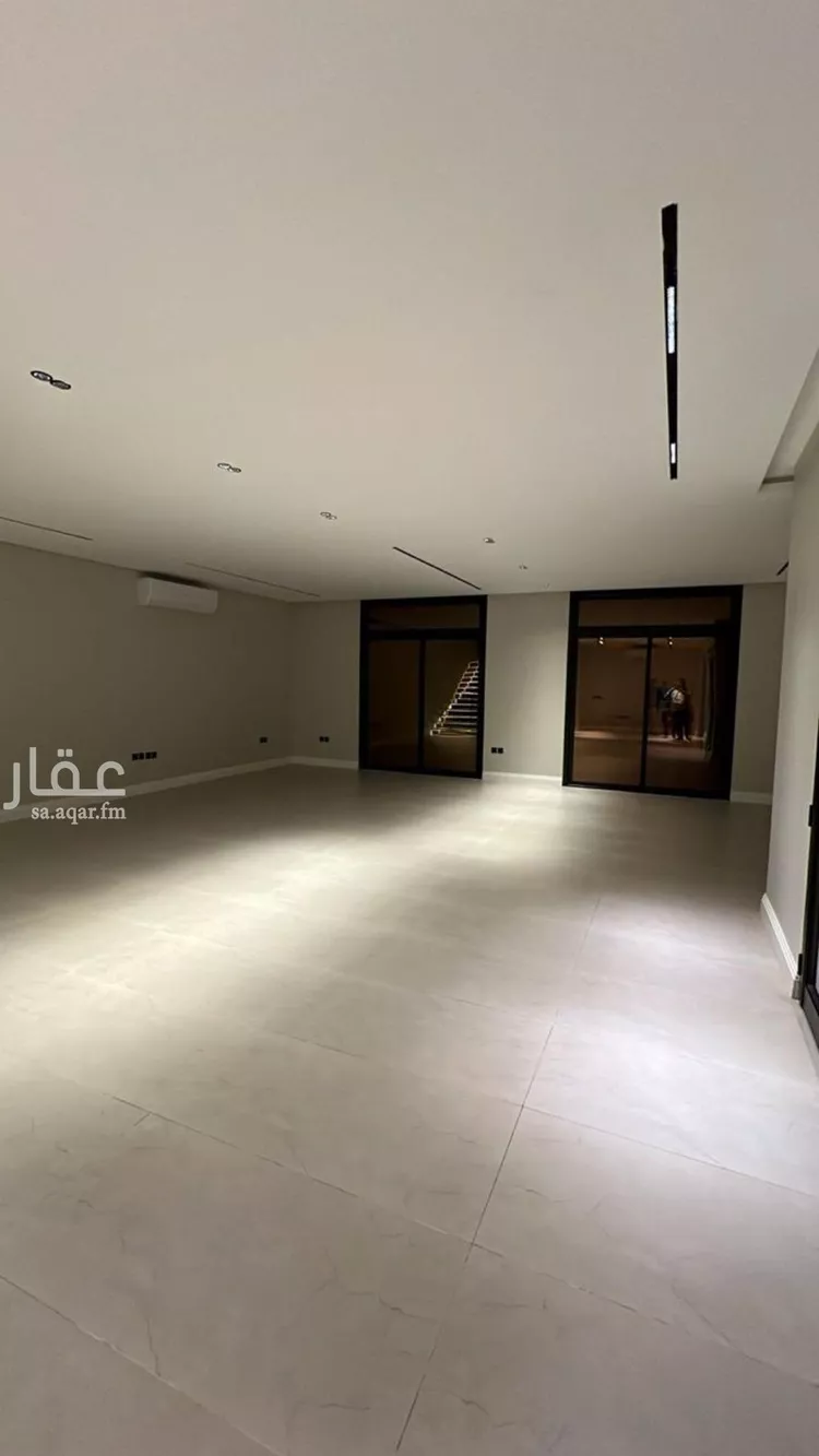 فيلا للإيجار في شارع أبي عبدالله الجمحي, حي العارض, مدينة الرياض, منطقة الرياض صورة 3