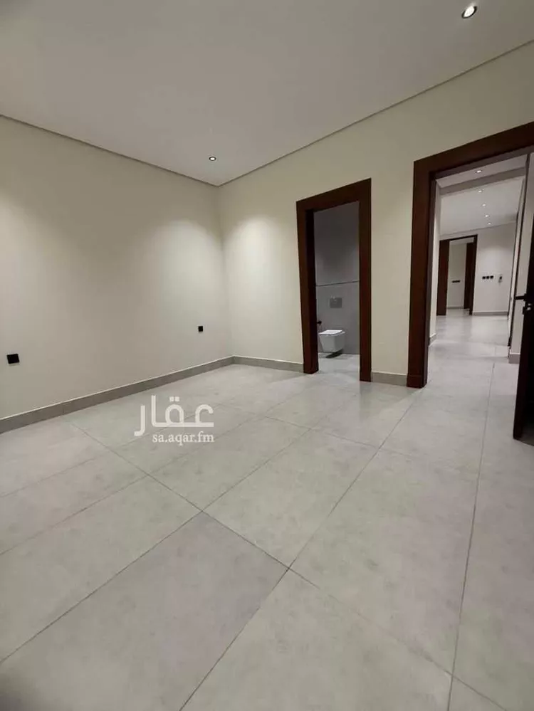دور للبيع في شارع بالقرب من شارع الشيخ عيسى بن سلمان ال خليفة, حي المعيزيلة, مدينة الرياض, منطقة الرياض 6