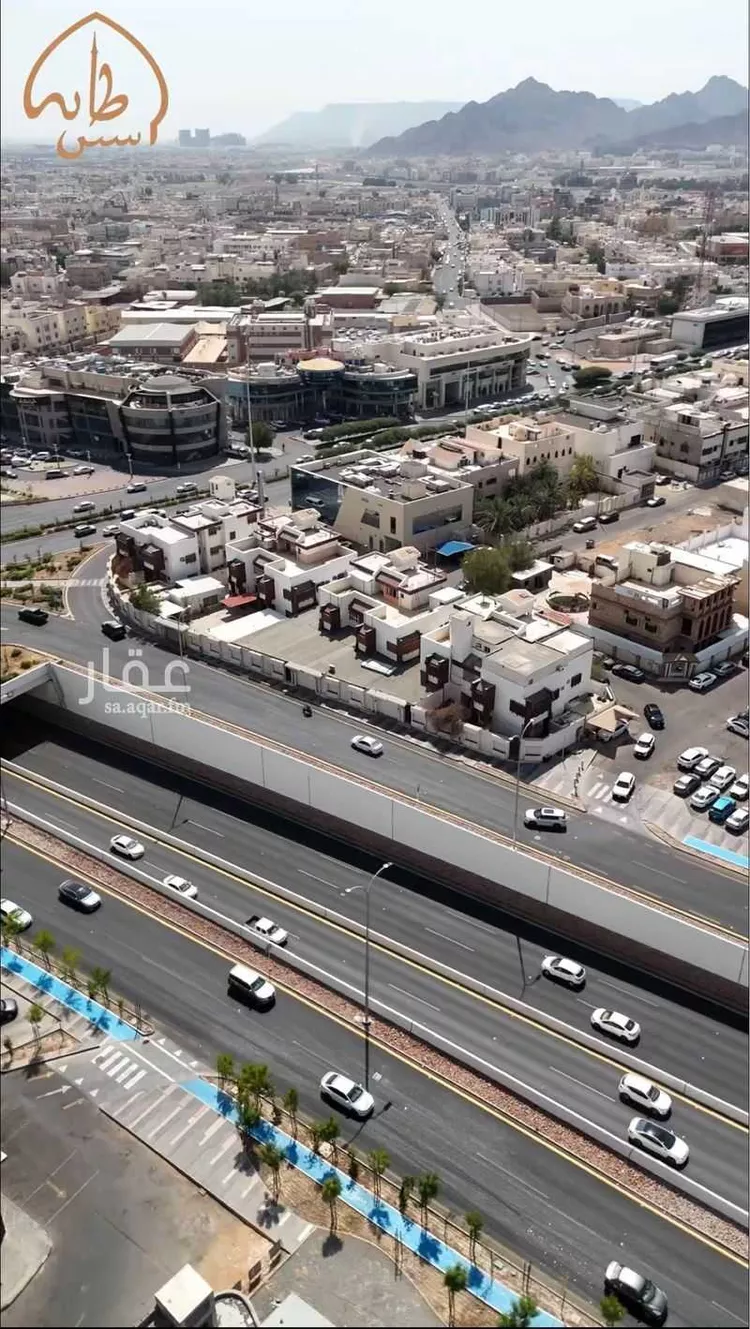 فيلا للبيع في شارع طريق خالد بن الوليد الفرعي, حي القبلتين, مدينة المدينة المنورة, منطقة المدينة المنورة