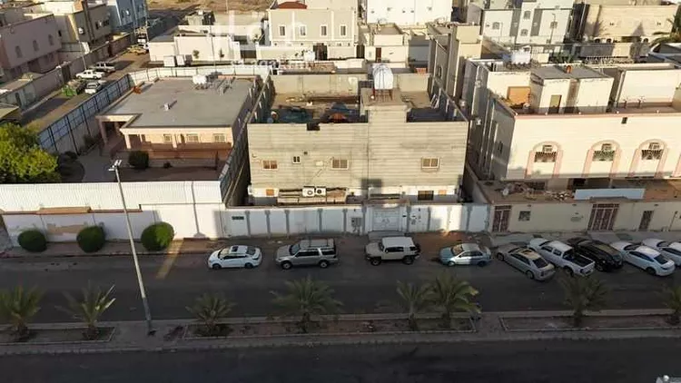 عمارة للبيع في شارع سلمه بن عبدالله المخزومي, حي الزهرة, مدينة المدينه المنوره, منطقة المدينة المنورة