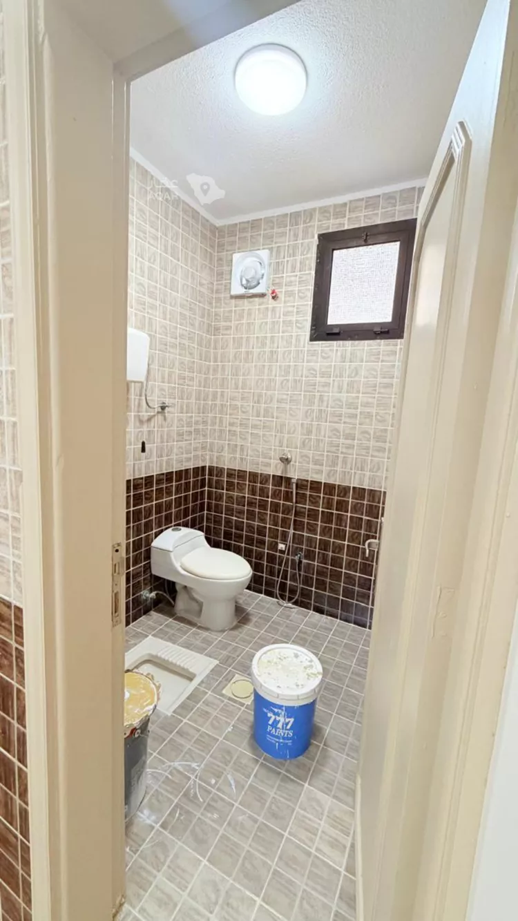 Floor for Rent in Riyadh King Faisal 14