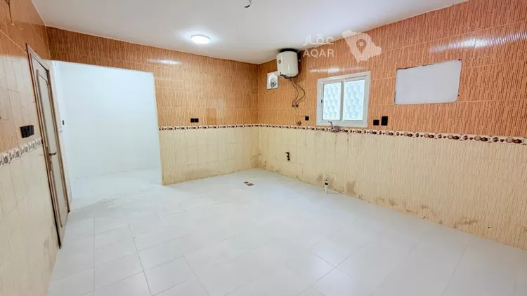 Floor for Rent in Riyadh King Faisal 15