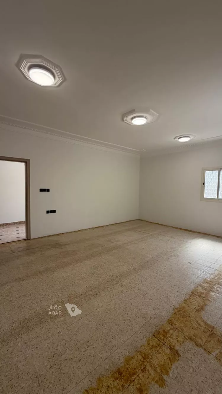 Floor for Rent in Riyadh King Faisal 13