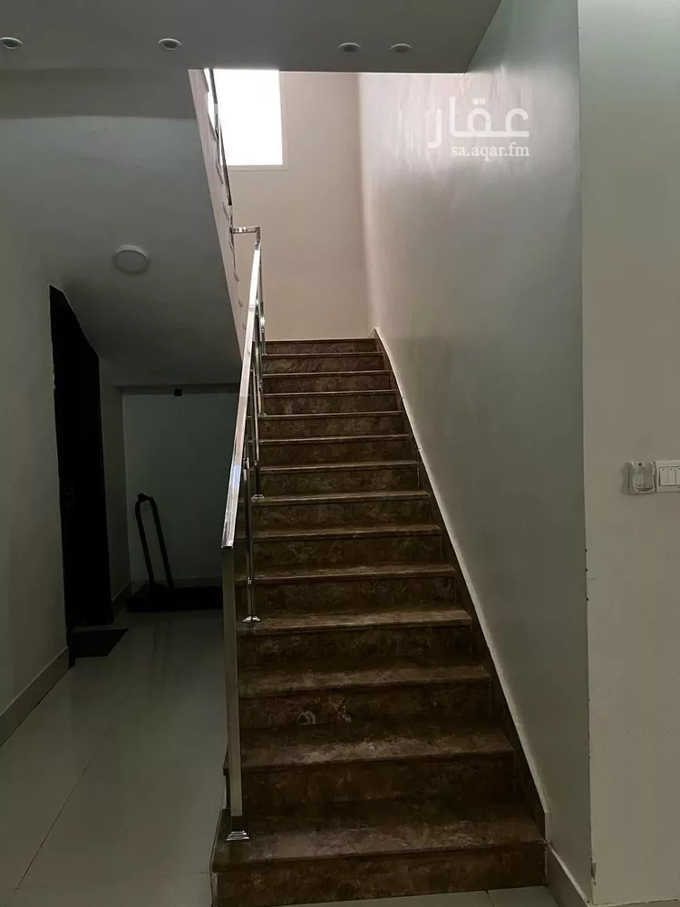 فيلا للبيع في شارع مدركة, حي اليرموك, مدينة الرياض, منطقة الرياض صورة 5