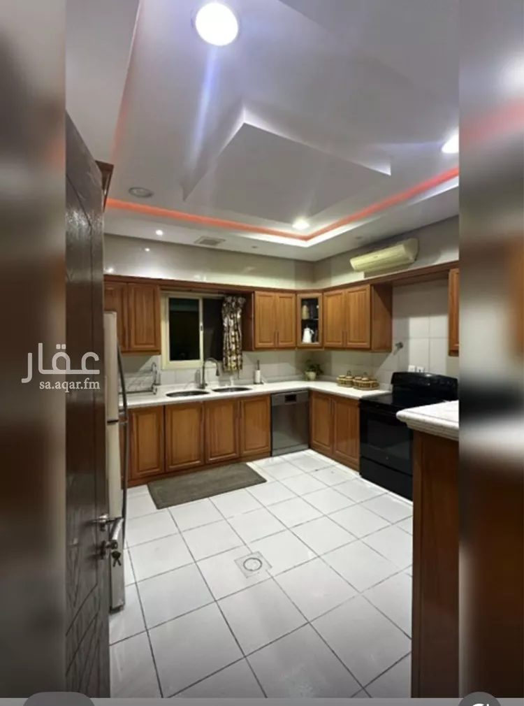 فيلا للبيع في شارع نويعمه, حي اليرموك, مدينة الرياض, منطقة الرياض صورة 3