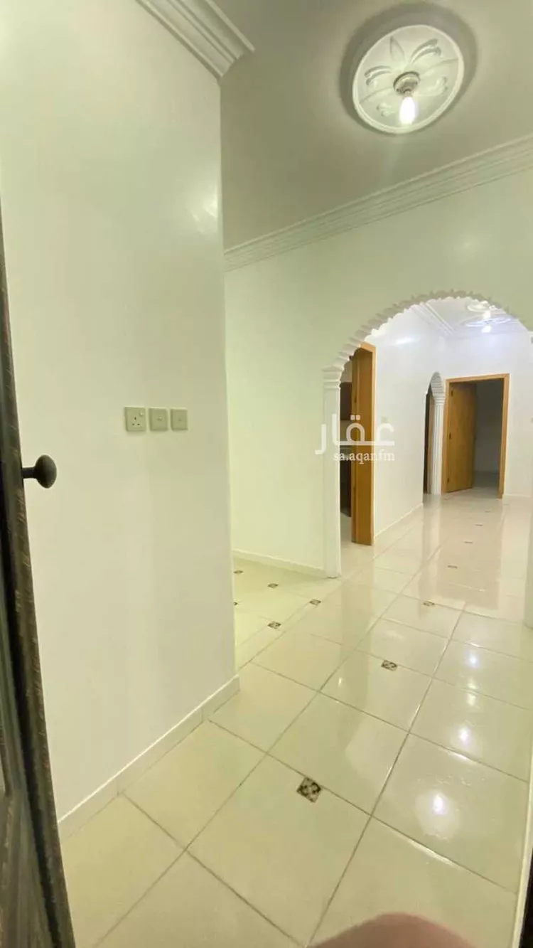 شقة للإيجار في شارع القزاز ، حي المحالة ، أبها ، منطقة عسير صورة 4