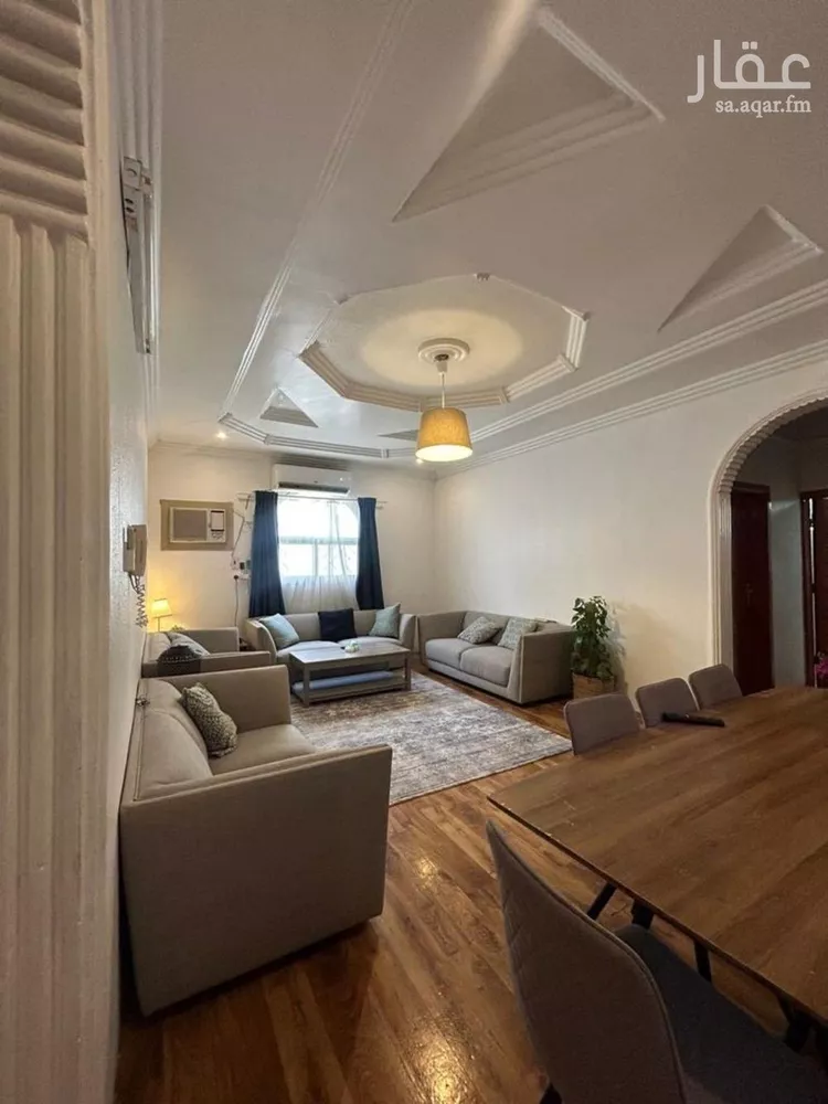 فيلا للبيع في شارع أبي الحسن بن صافي, حي الملك فيصل, مدينة الرياض, منطقة الرياض صورة 2