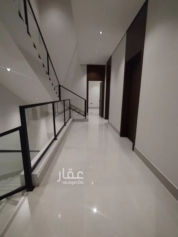 فيلا للبيع في شارع محمد بن الفقيه, حي المهدية, مدينة الرياض, منطقة الرياض صورة 3