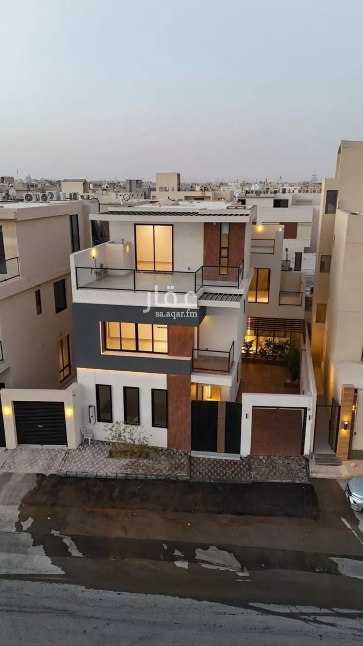 فيلا للبيع في شارع عبدالرحمن بن مرشد, حي المهدية, مدينة الرياض, منطقة الرياض
