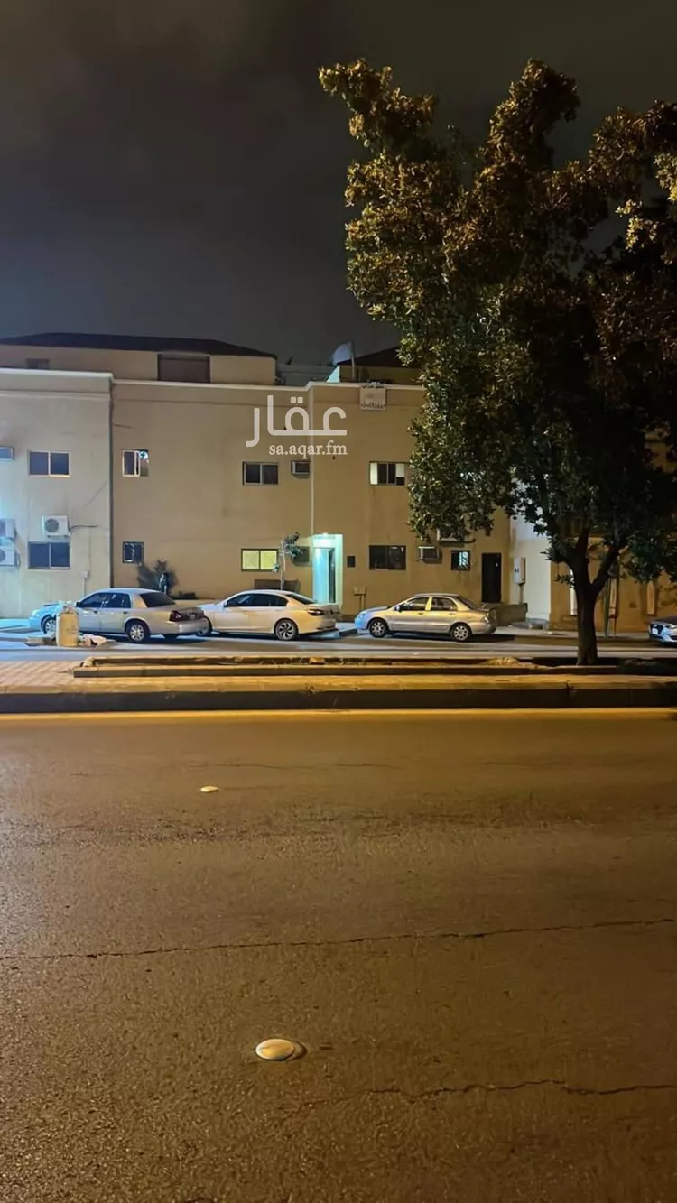 عمارة للبيع في شارع  ابي حنيفه, حي العريجاء الغربي, مدينة الرياض, منطقة الرياض