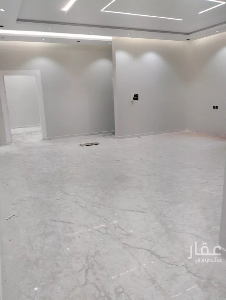 دور للبيع في شارع عبدالعزيز الرفاعي, حي الجنادرية, مدينة الرياض, منطقة الرياض صورة 4