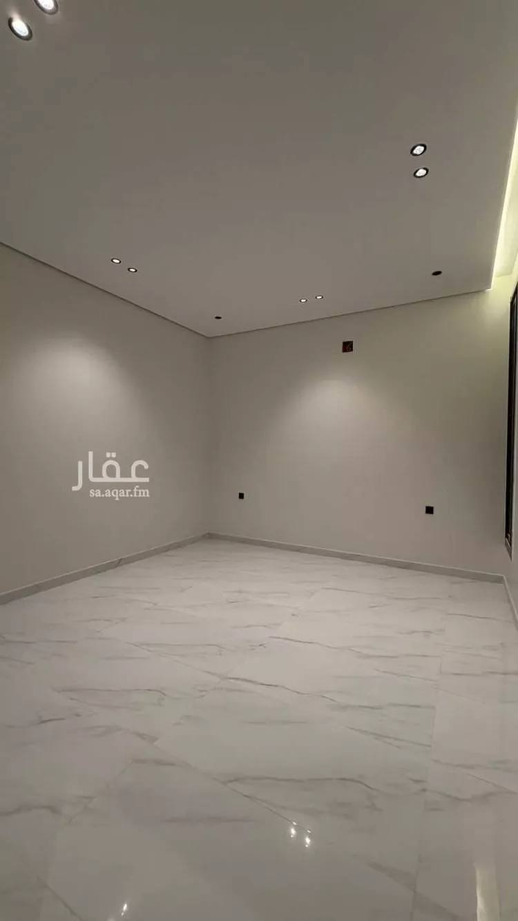 فيلا للبيع في شارع المعيزيلة, حي المعيزيلة, مدينة الرياض, منطقة الرياض 15